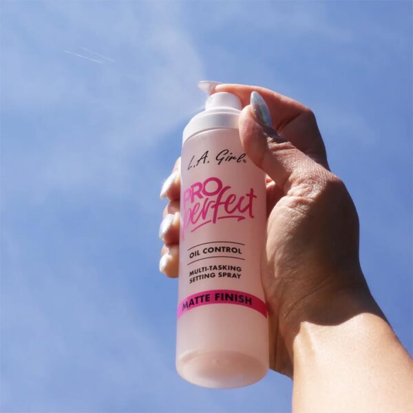 L.A. Girl Pro Perfect Long-Wear Setting Spray GFS200 - Image 5