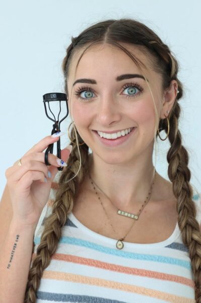 Lash Next Door Eyelash Curler and Black Mascara Bundle - Image 2