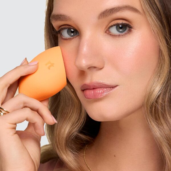 Real Techniques Miracle Complexion Sponge Duo, 2 Count - Image 6